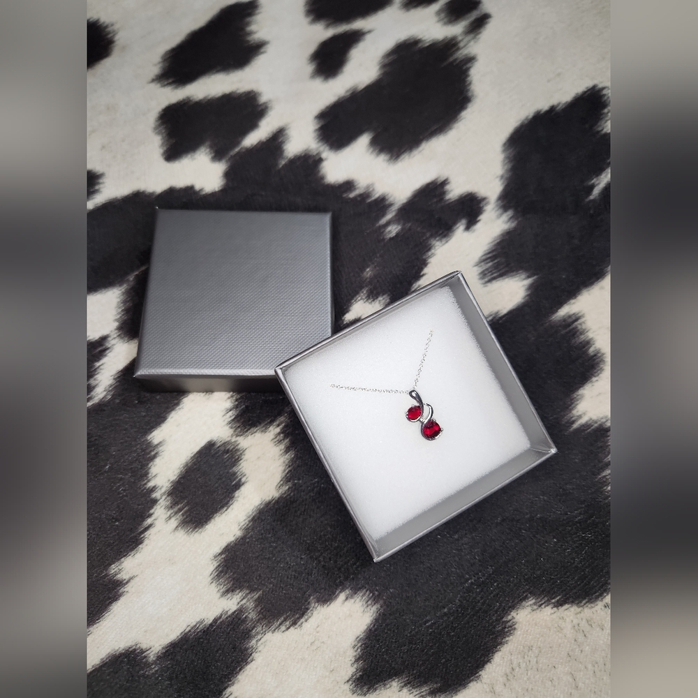 Sterling Silver 925 Garnet-Like Necklace